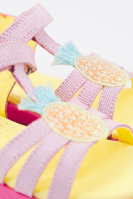 AGATHA RUIZ DE LA PRADA en color ROSA (2)