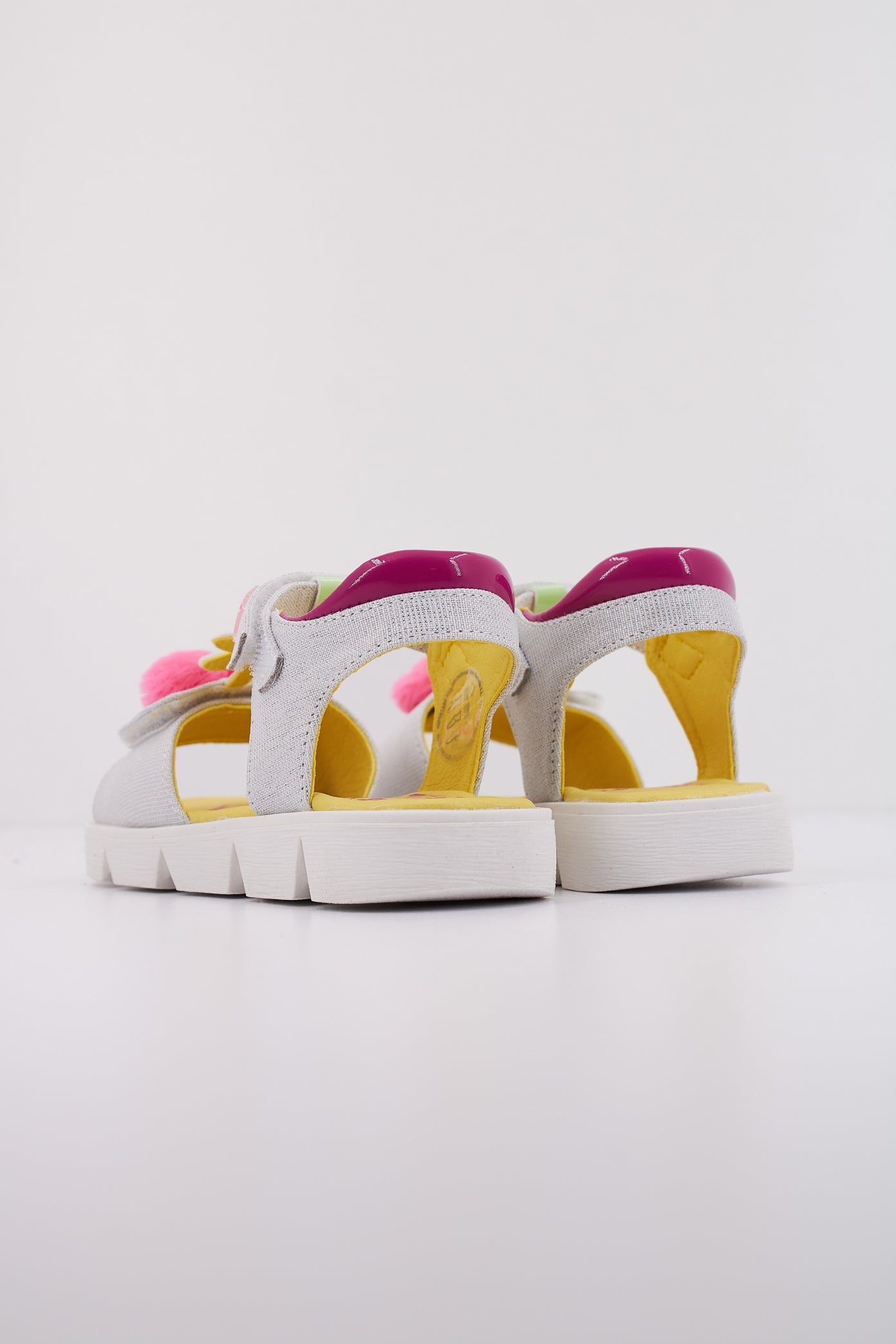 AGATHA RUIZ DE LA PRADA A en color PLATA (4)