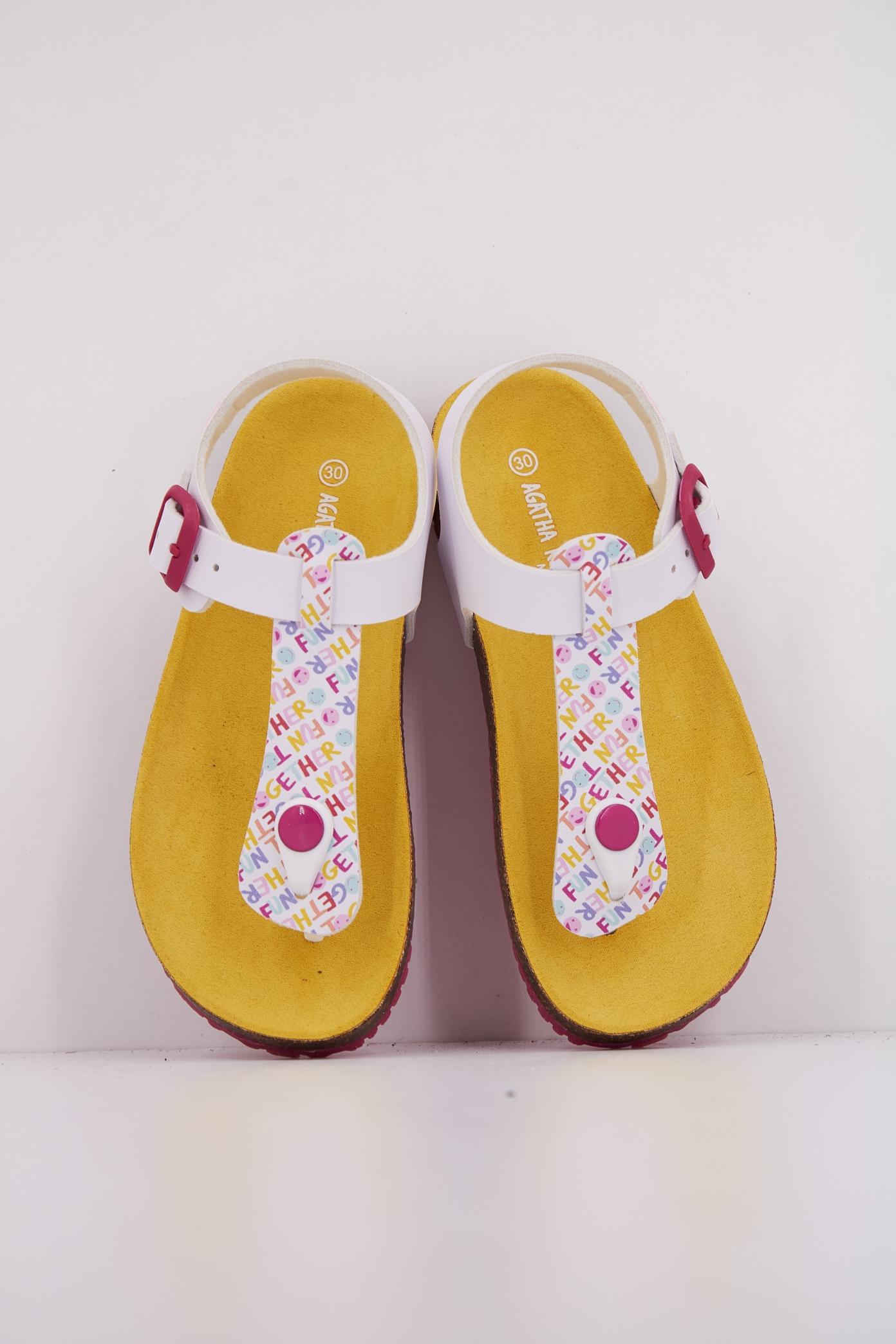 AGATHA RUIZ DE LA PRADA A en color BLANCO (3)