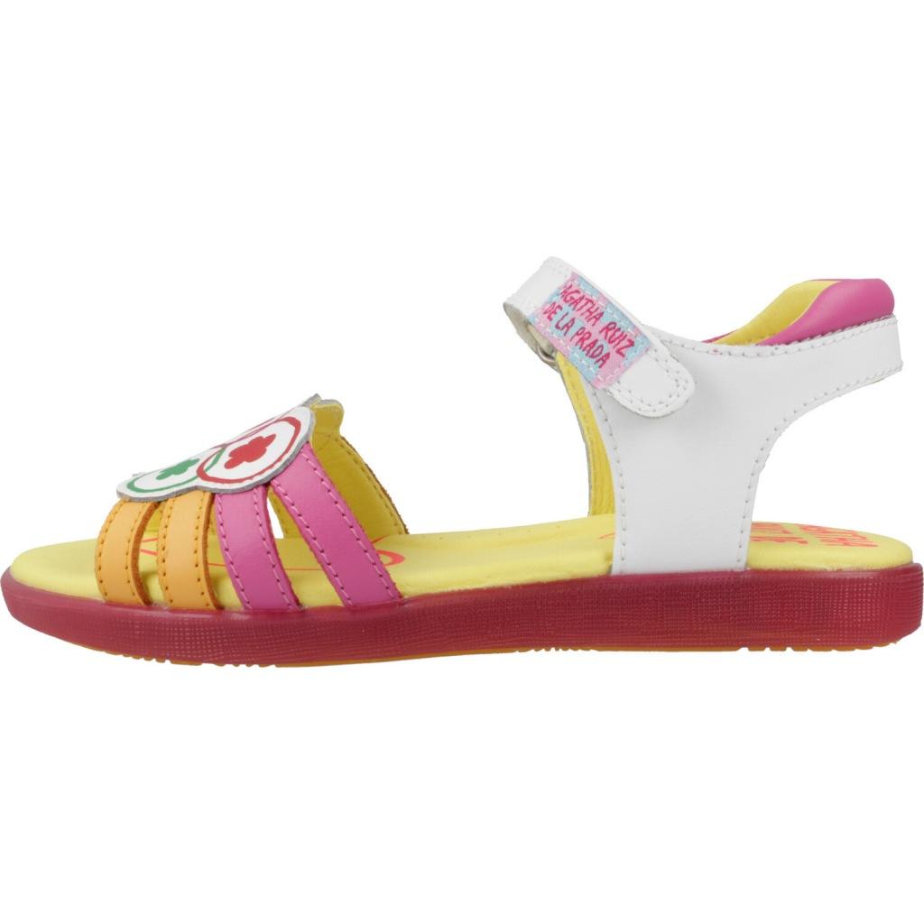 AGATHA RUIZ DE LA PRADA A en color BLANCO (2)