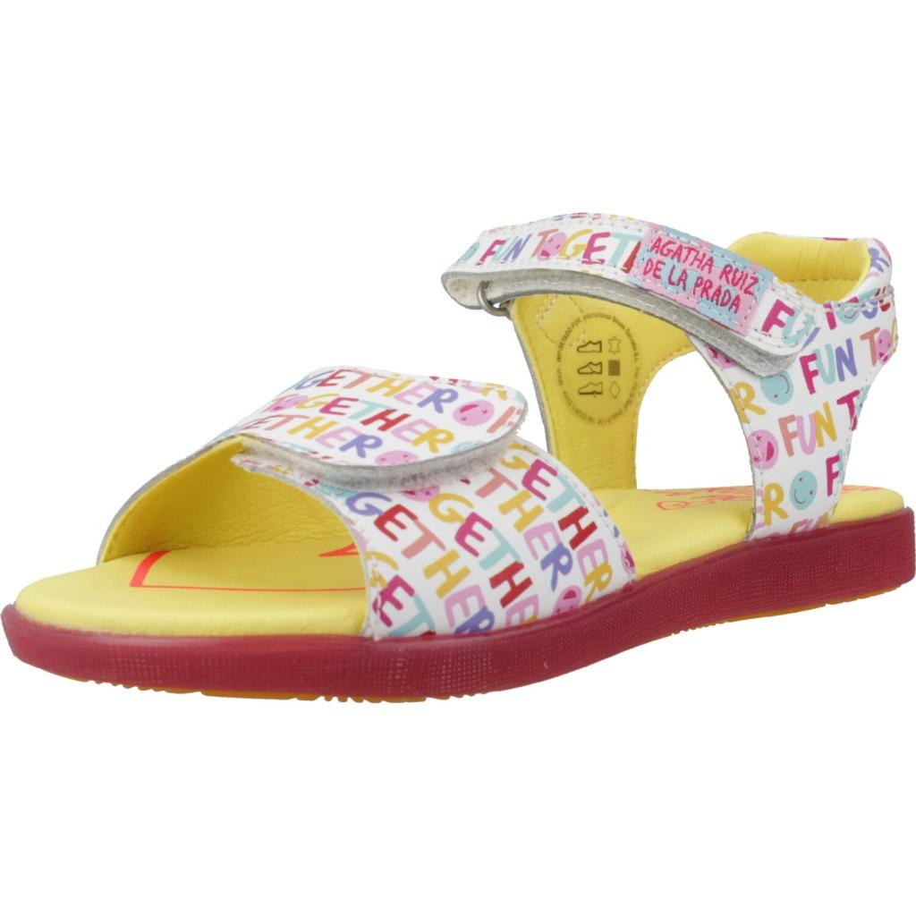 AGATHA RUIZ DE LA PRADA A en color BLANCO (1)
