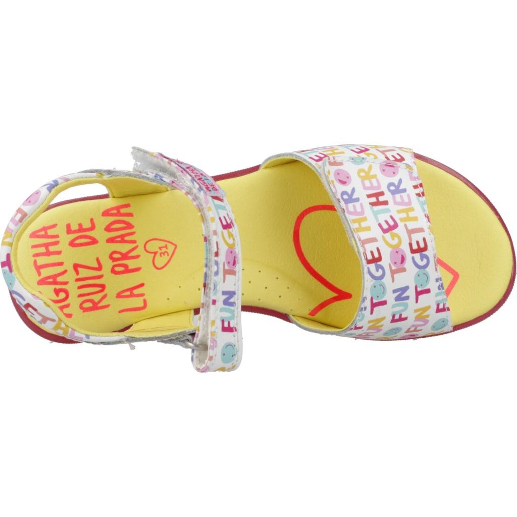 AGATHA RUIZ DE LA PRADA A en color BLANCO (7)