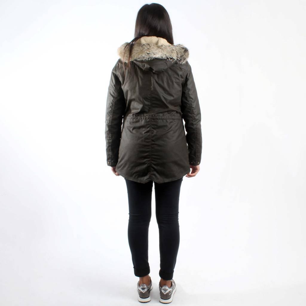 BARBOUR KELSALL WAX LWXOL en color VERDE (4)