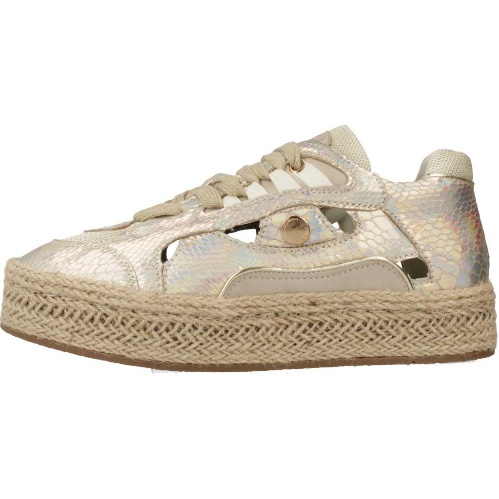 SHE SPORT en color ORO (2)