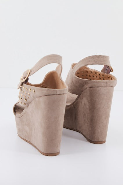DIFFERENT en color MARRON CLARO (2)