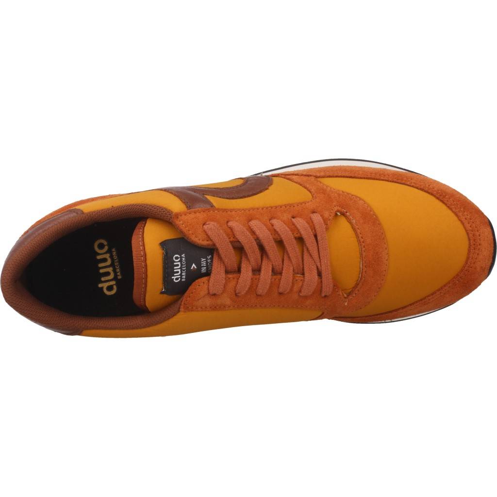 DUUO D en color MARRON CLARO (7)