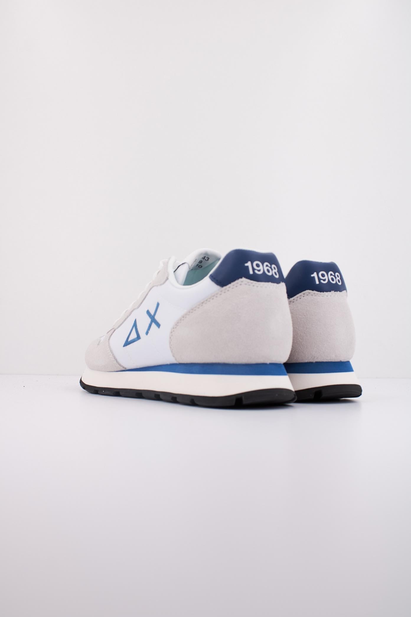 SUN TOM SOLID en color BLANCO (4)