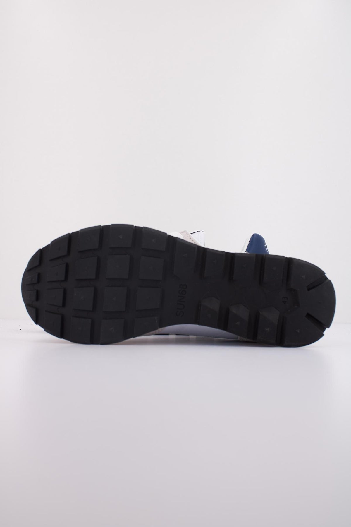 SUN TOM SOLID en color BLANCO (5)