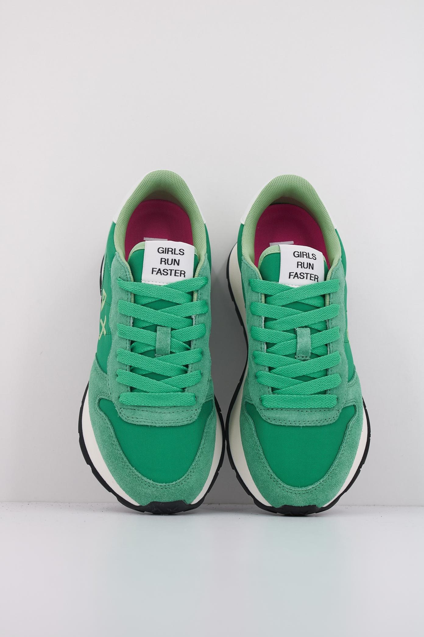 SUN ALLY SOLID en color VERDE (3)