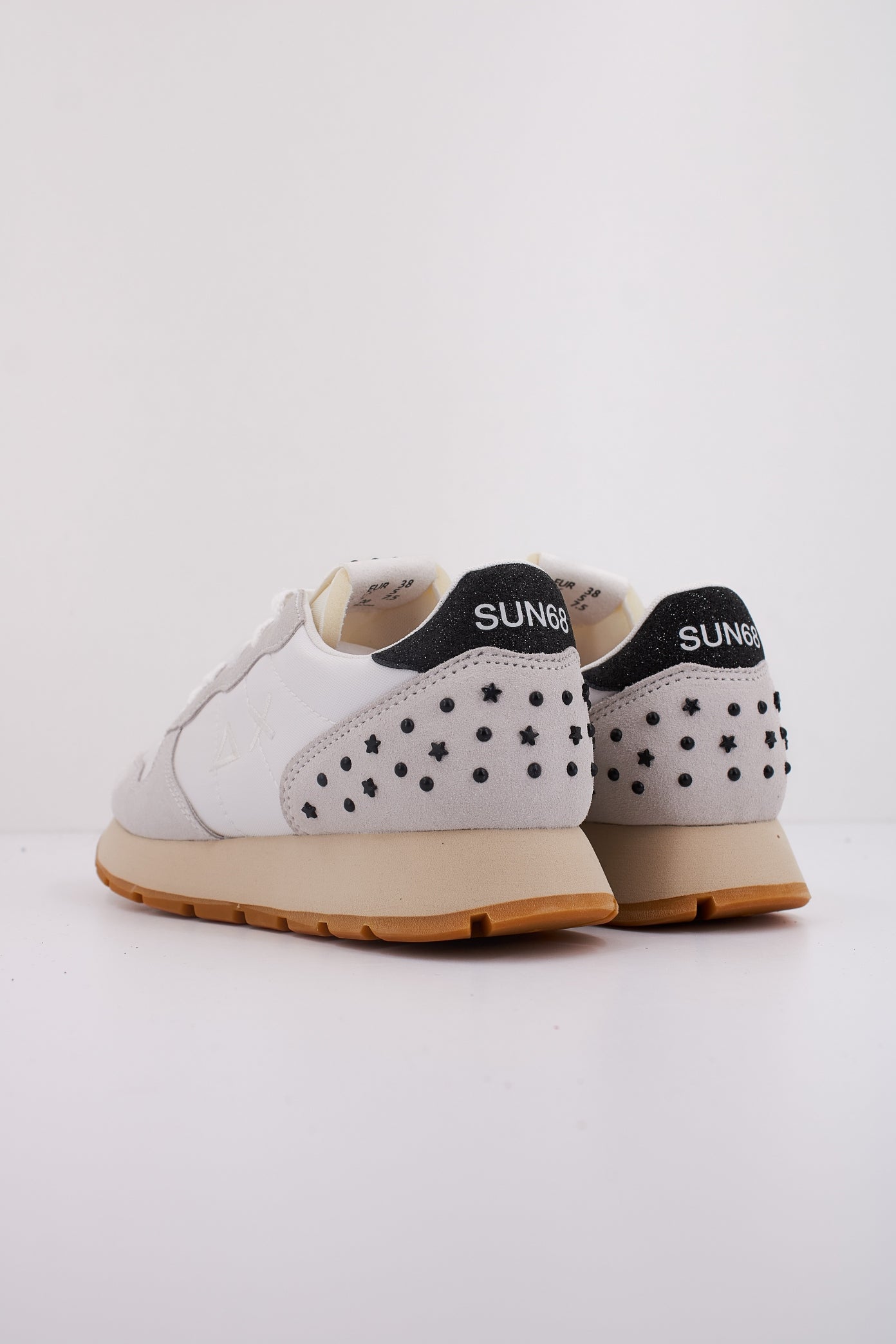 SUN ALLY STUDS en color BLANCO (4)