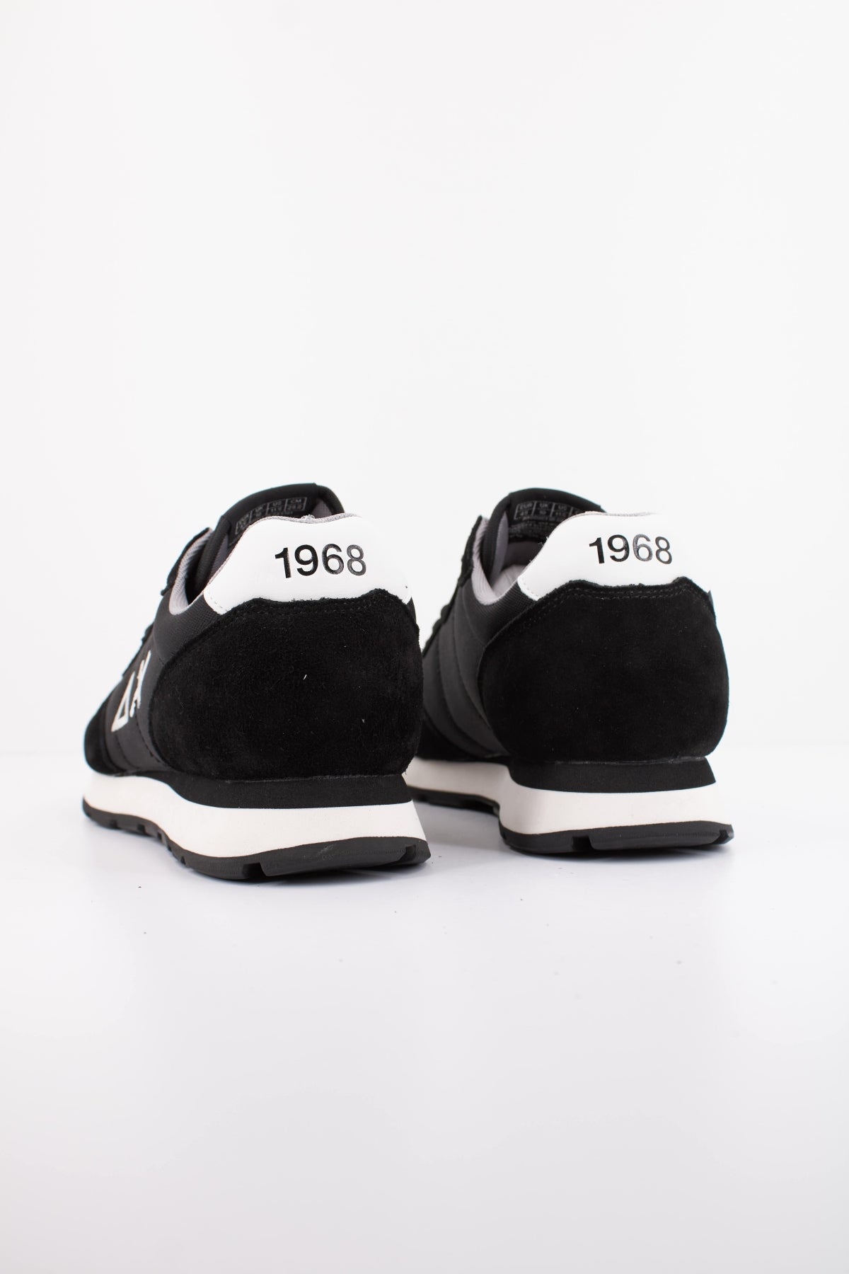 SUN TOM SOLID en color NEGRO (4)