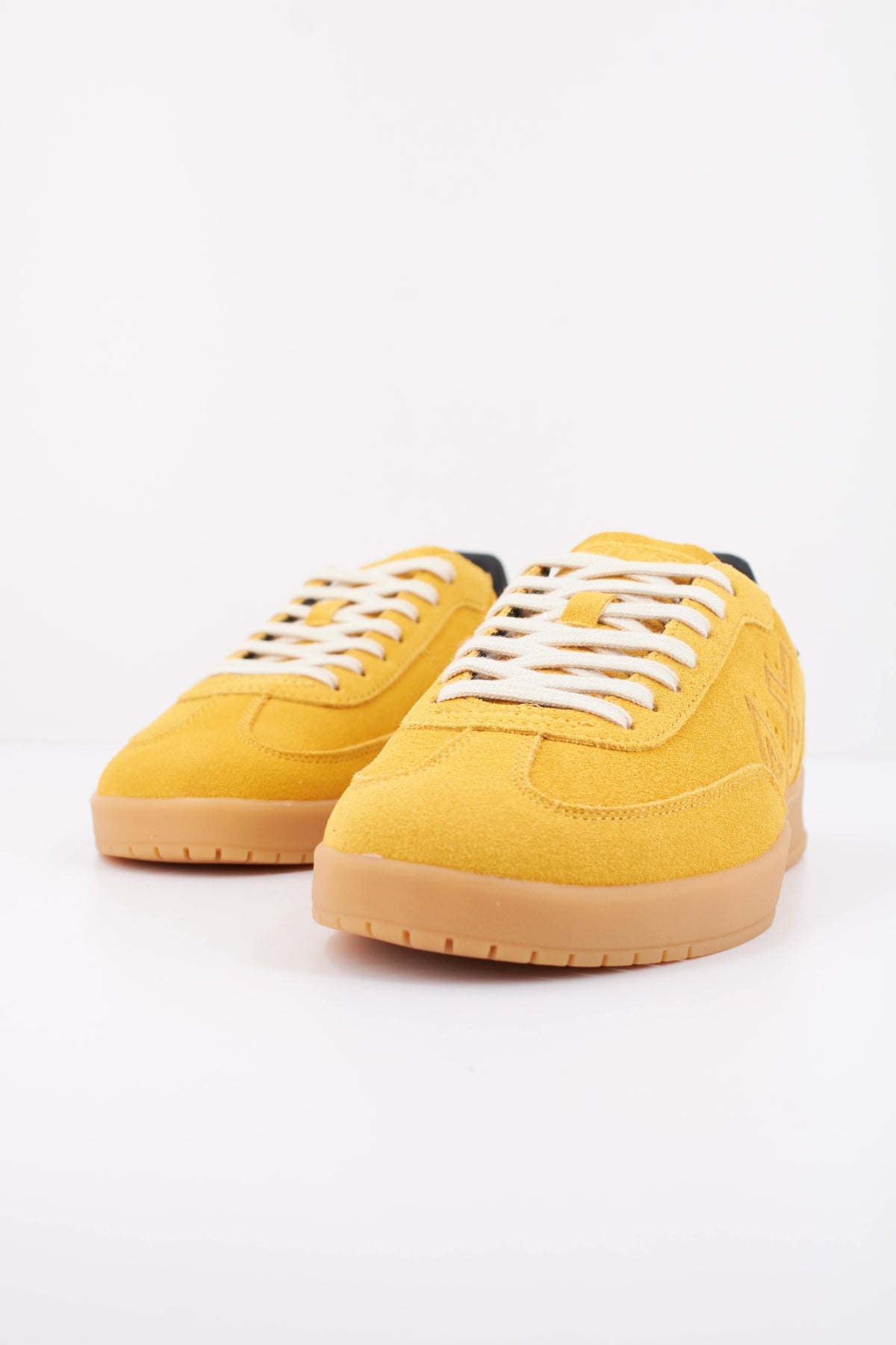 SUN CALIFORNIA SUN SUEDE en color AMARILLO (2)