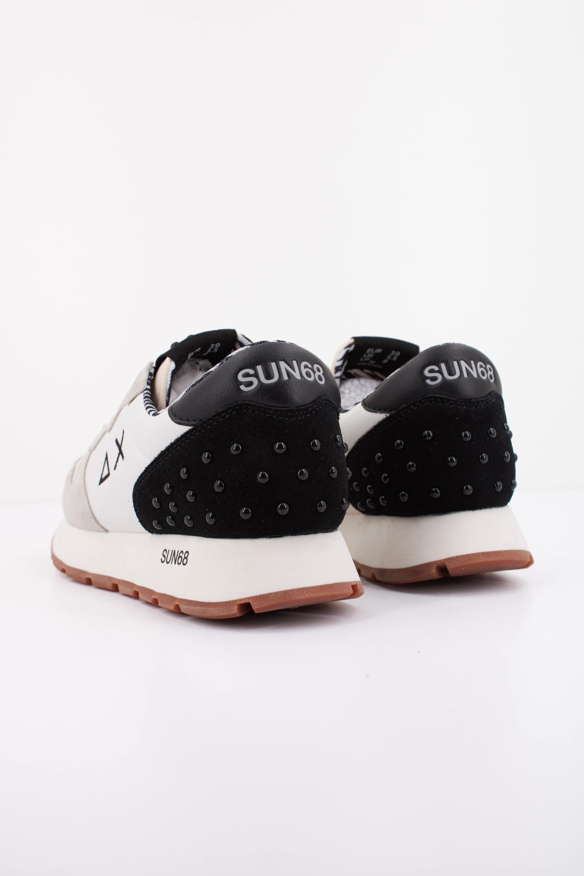 SUN ALLY STUDS en color BLANCO (4)