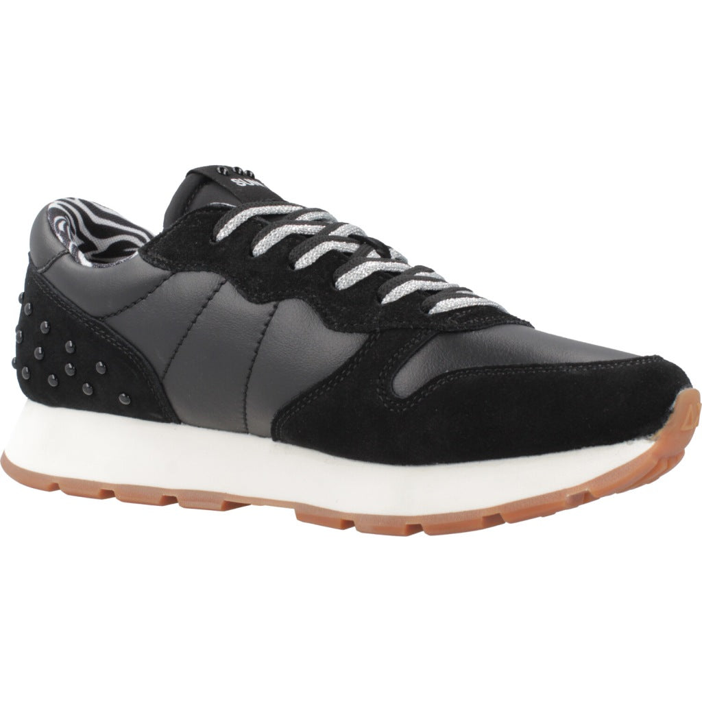 SUN ALLY STUDS en color NEGRO (5)