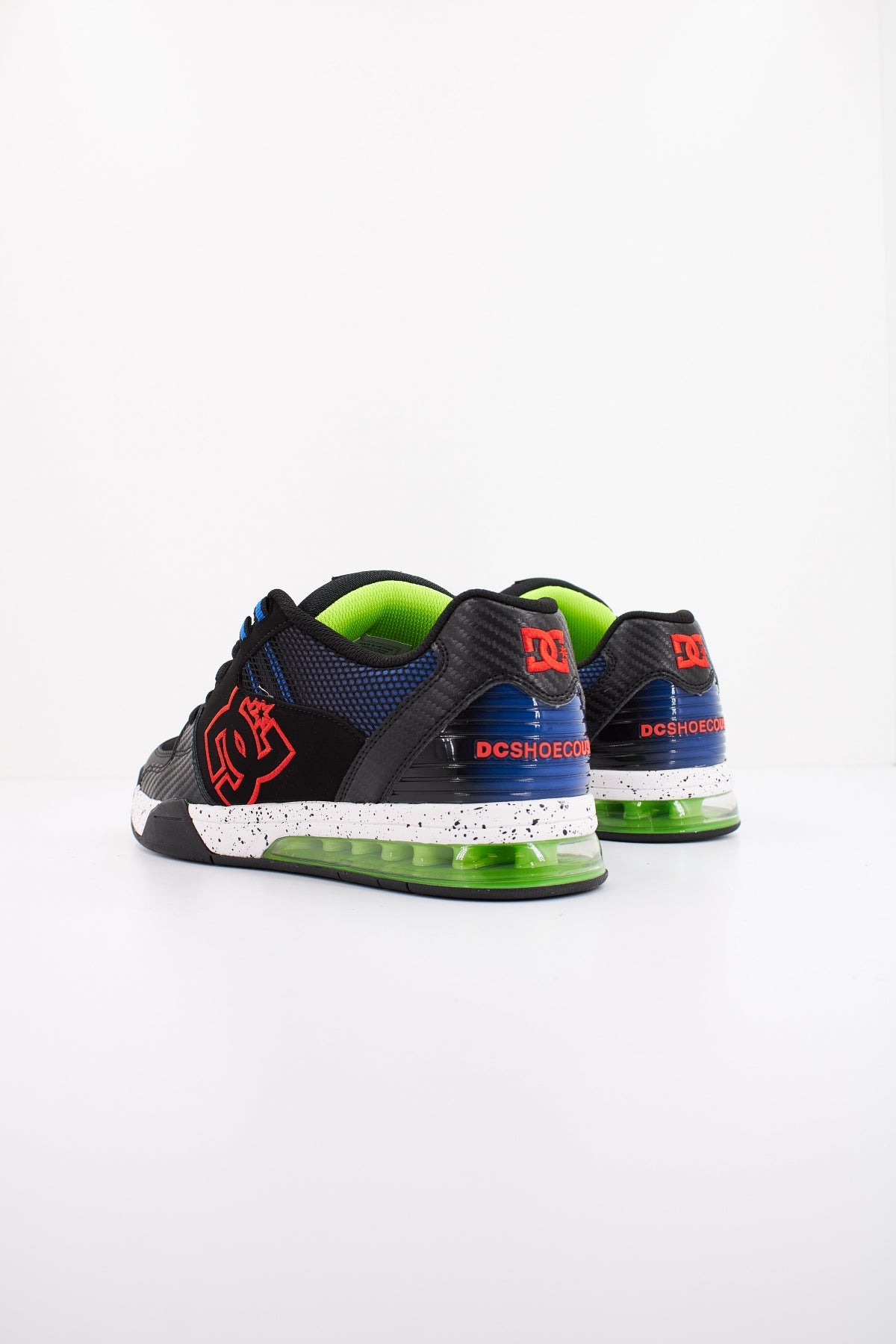 DC VERSATILE LE en color NEGRO (3)