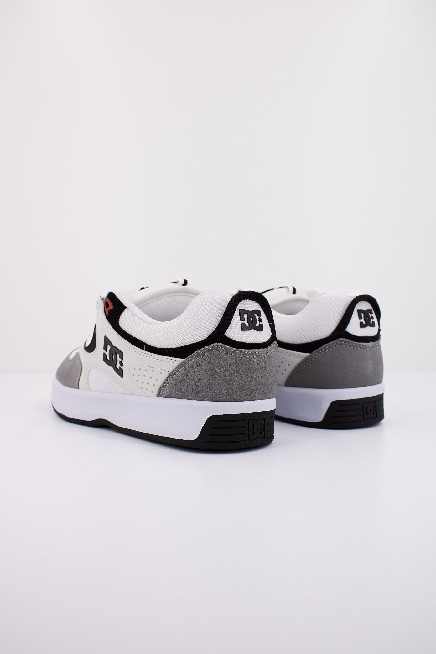 DC KALYNX ZERO SHOE en color BLANCO (4)