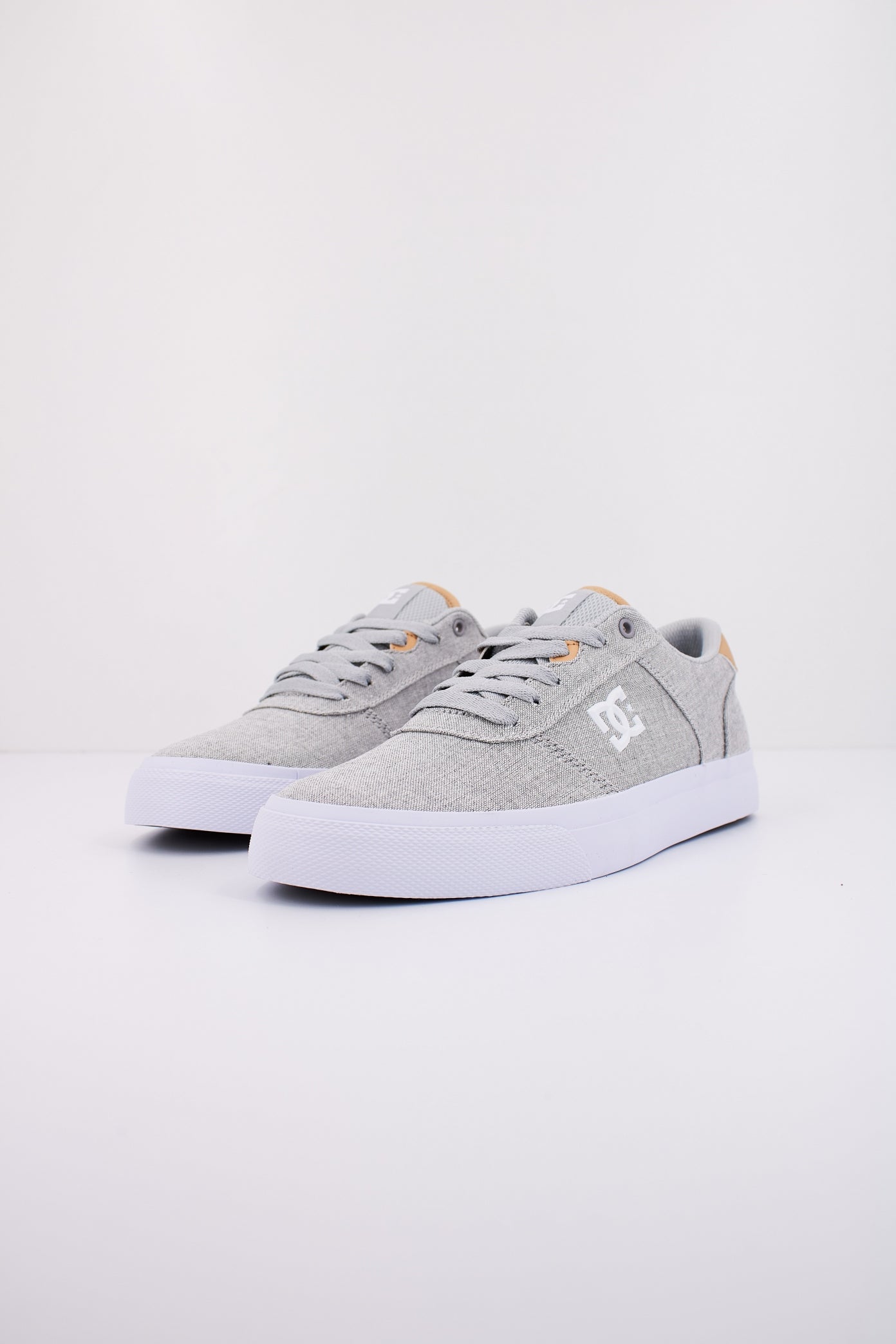 DC TEKNIC TX SE en color GRIS (2)