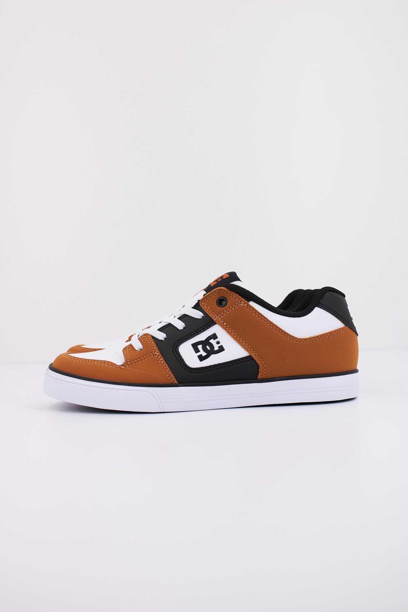 DC PURE ELASTIC en color MARRON (1)