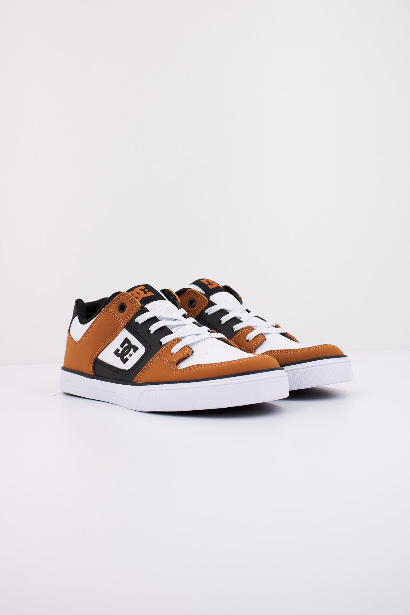 DC PURE ELASTIC en color MARRON (2)
