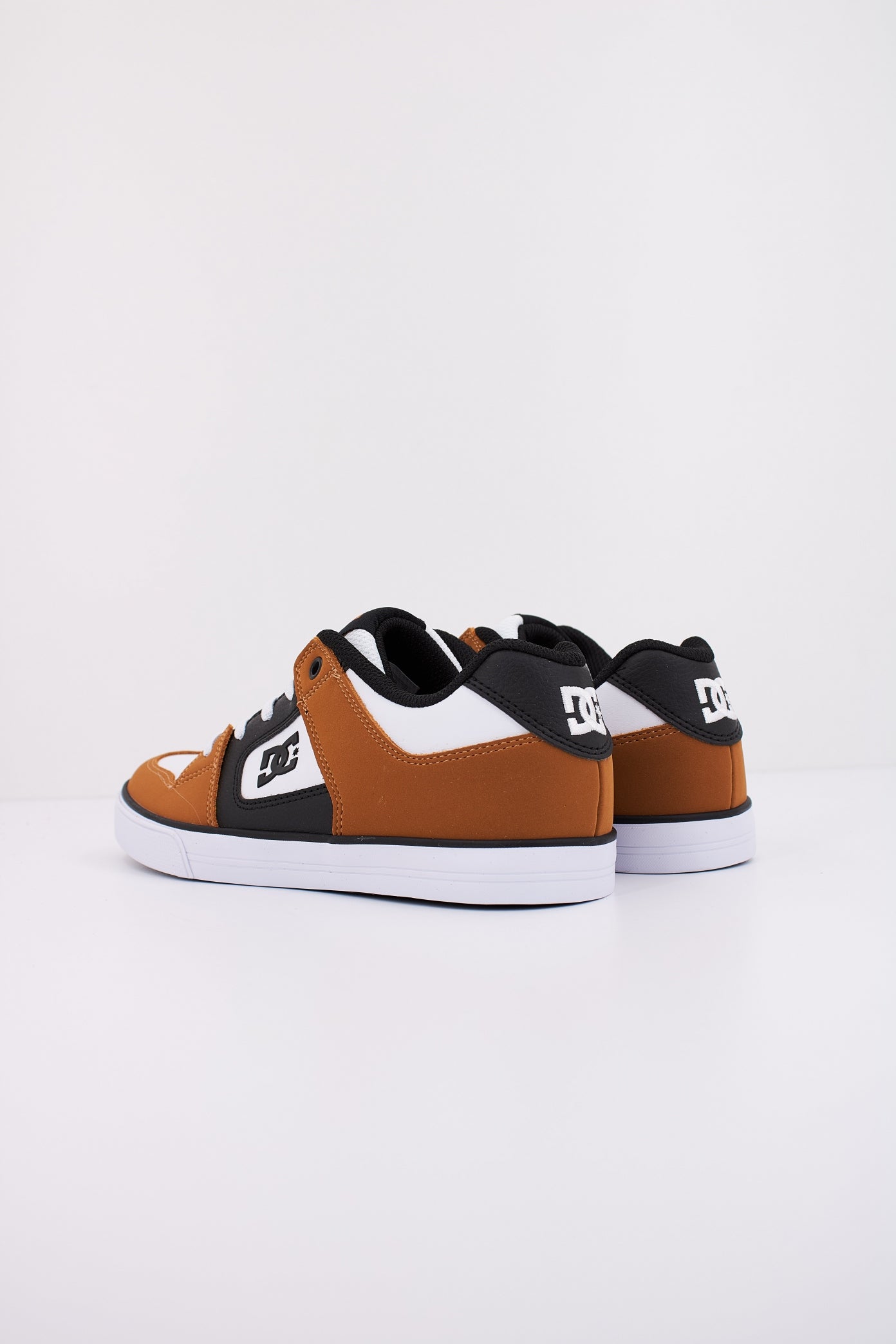 DC PURE ELASTIC en color MARRON (4)