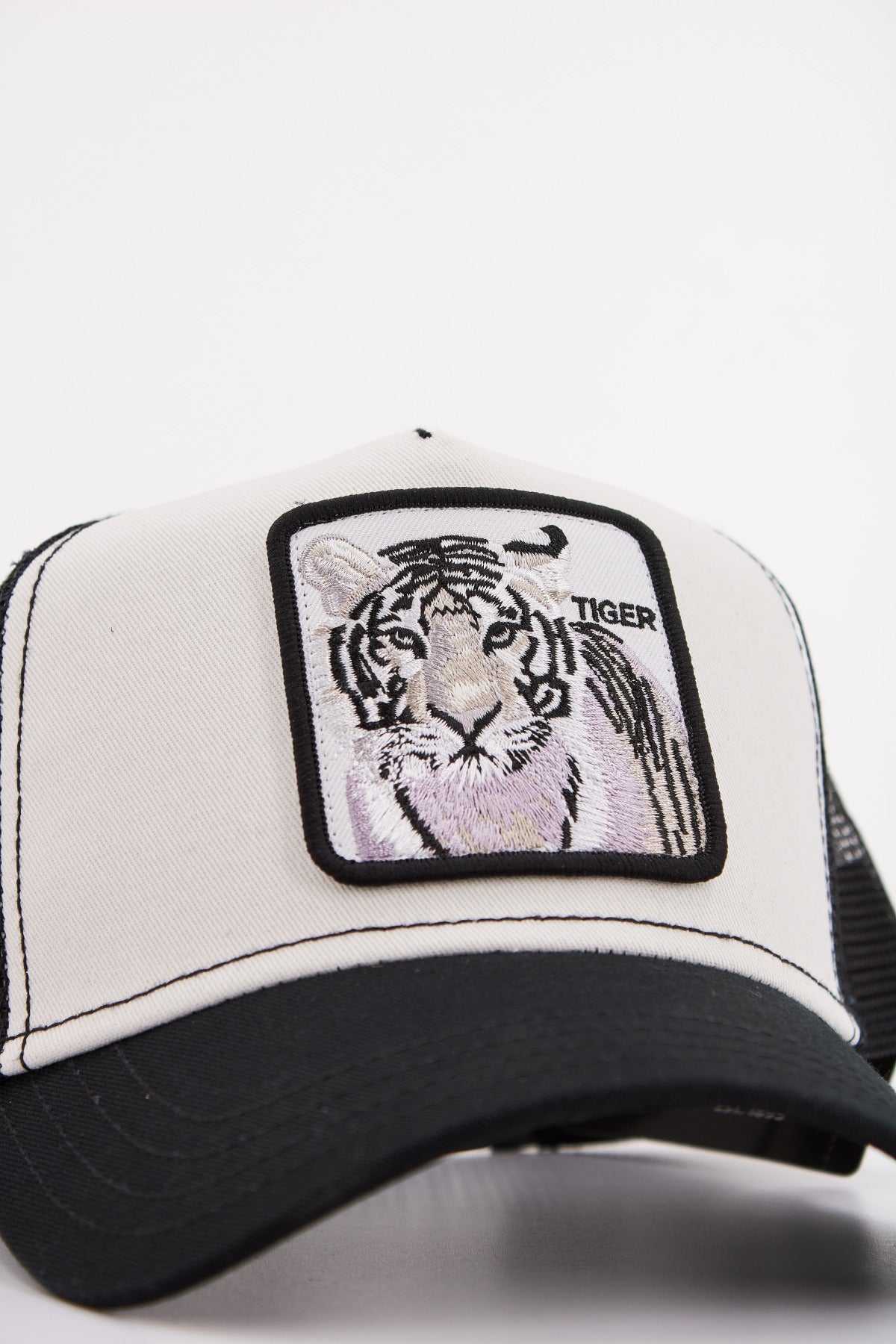GOORIN BROS THE WHITE TIGER en color NEGRO (4)