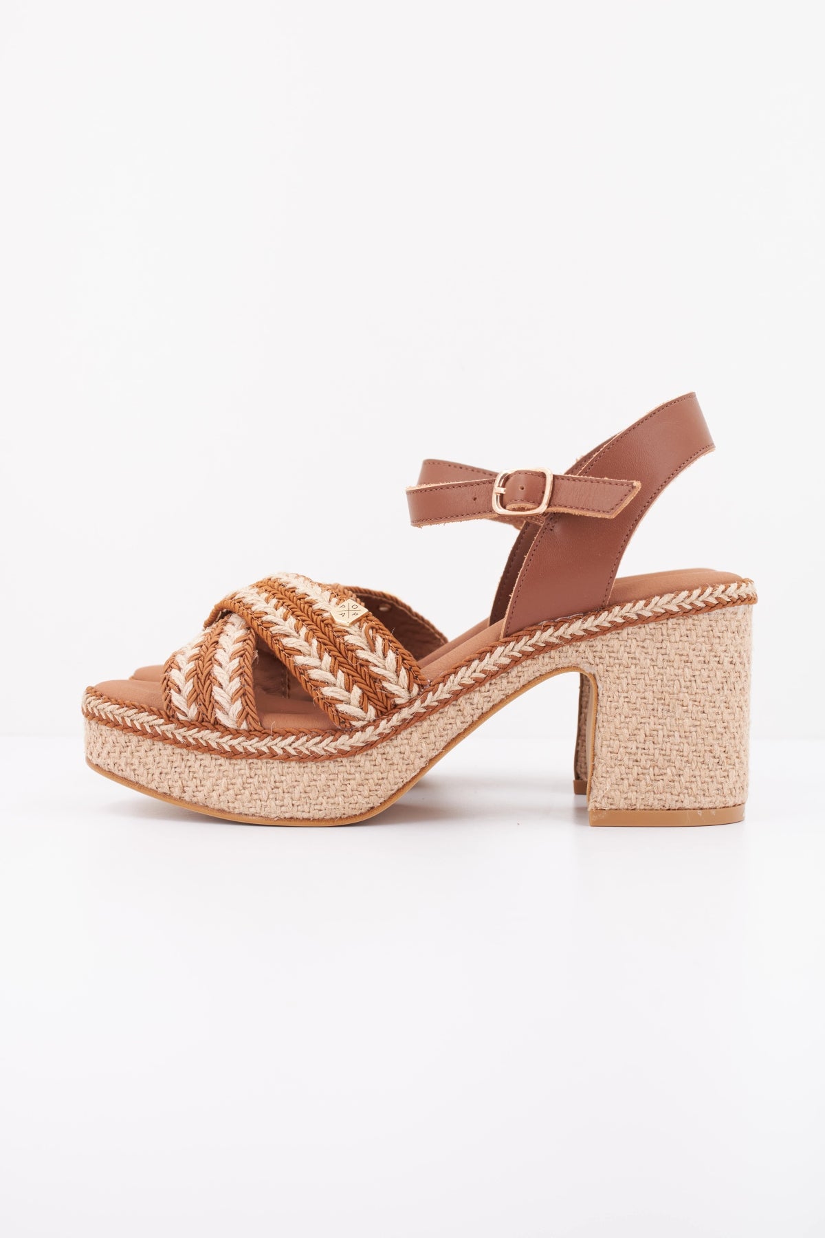 POPA SANDALIA MELIA YUTE en color MARRON (1)