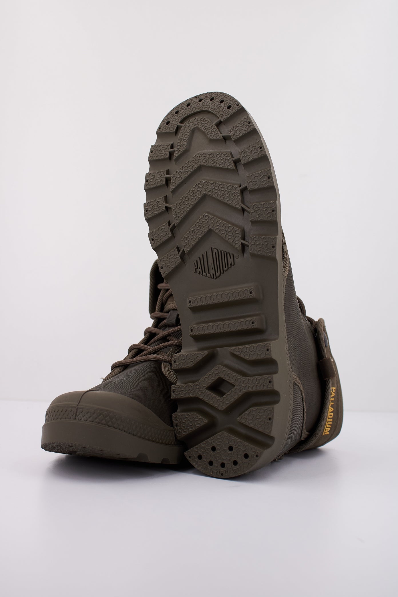 PALLADIUM BAGGY COATED MAJOR en color MARRON (5)