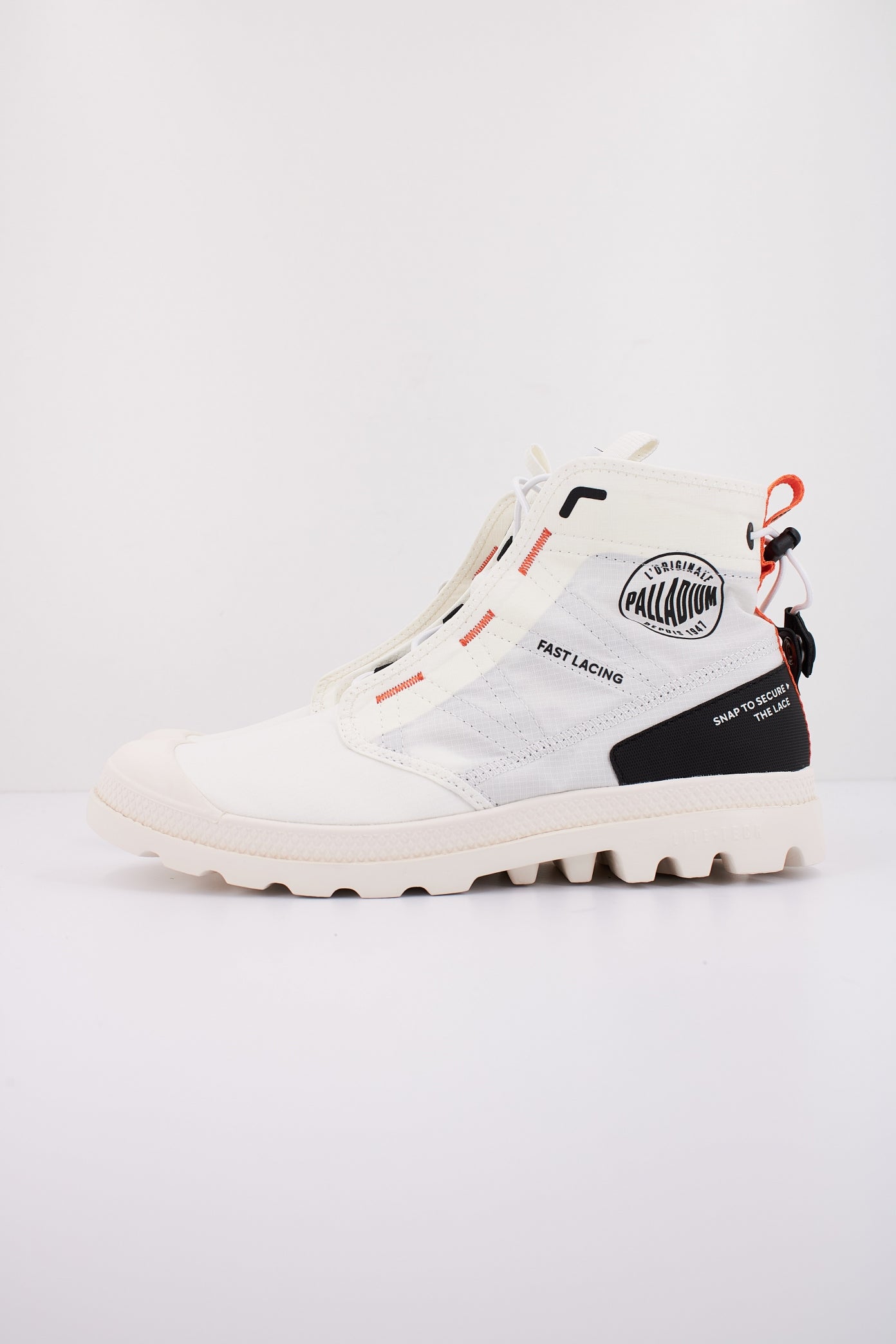 PALLADIUM PAMPA TRAVEL LITE R en color BLANCO (1)