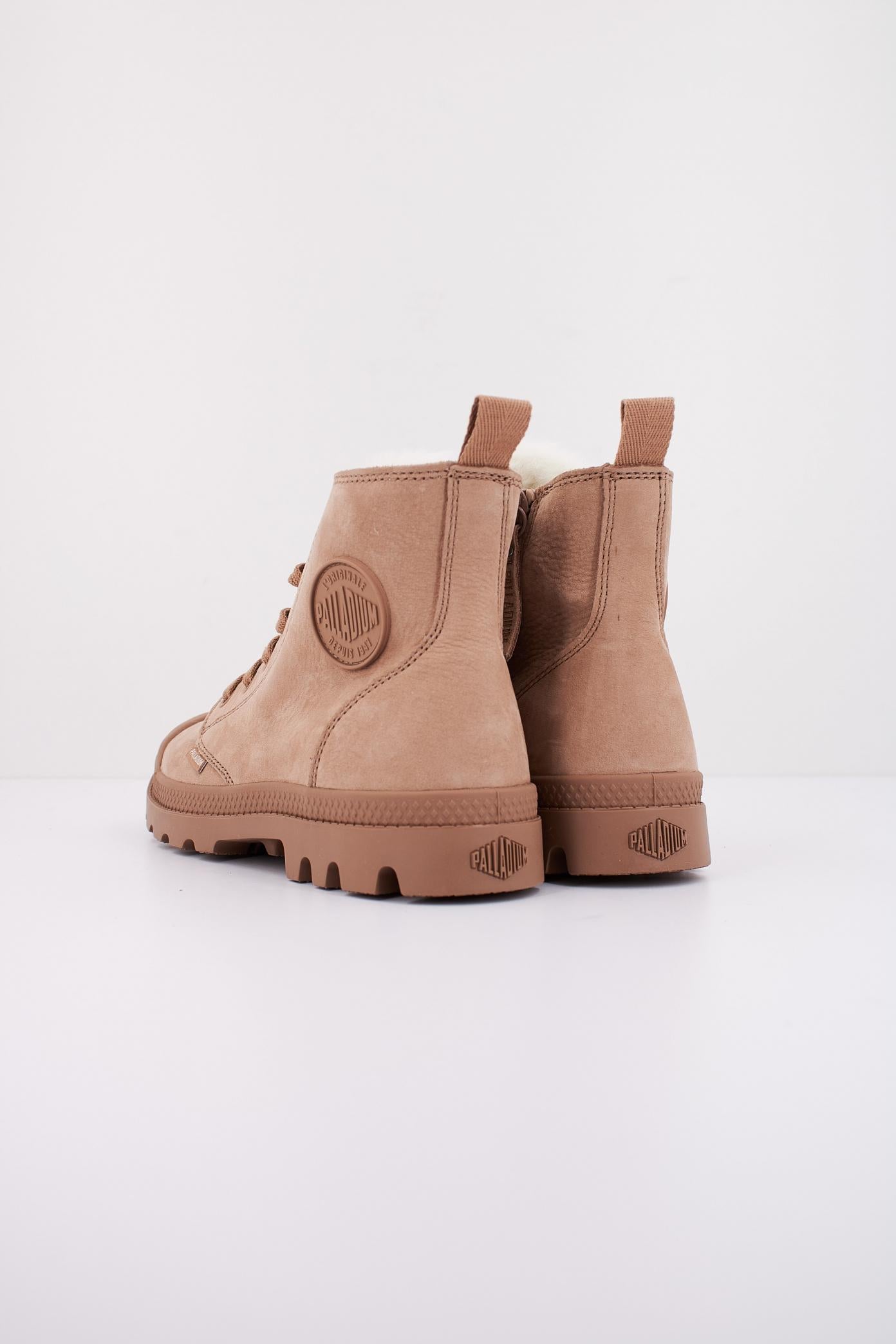 PALLADIUM PAMPA HI ZIP WL en color NUDE (4)