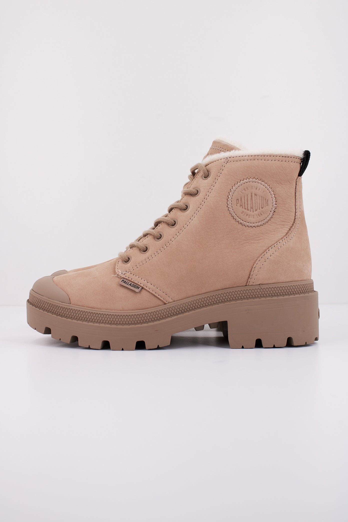 PALLADIUM PALLABASE NBK ZIP W en color MARRON CLARO (1)