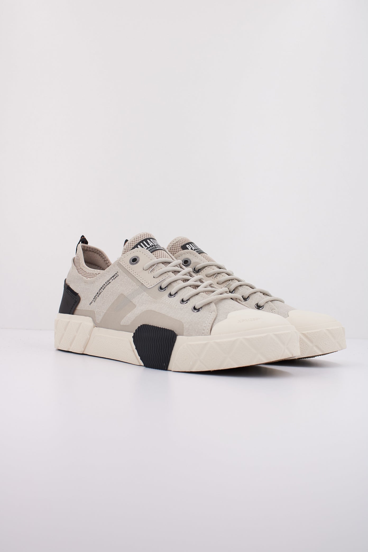 PALLADIUM ACE CITY SHELL en color GRIS (2)
