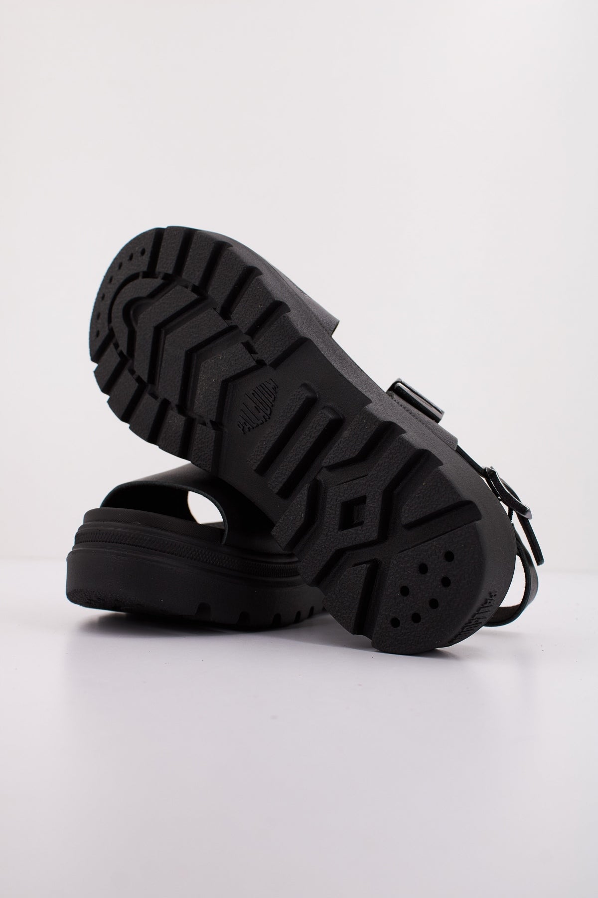 PALLADIUM PALLACRUISE CLASSIC en color NEGRO (5)