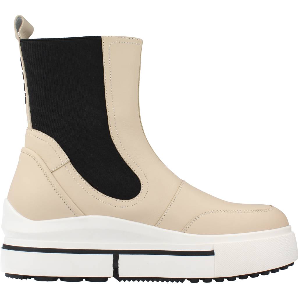 LIU-JO HERO DEPORTIVA MEDI en color BEIS (4)