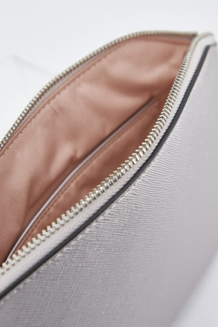 LIU-JO COSMETIC CASE en color PLATA (3)