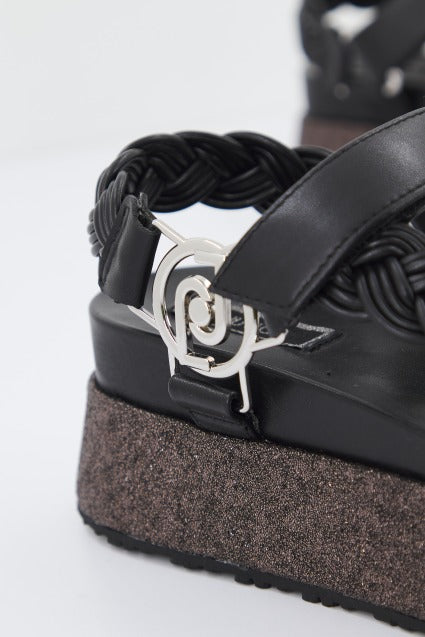 LIU-JO FRIDA SANDAL en color NEGRO (4)