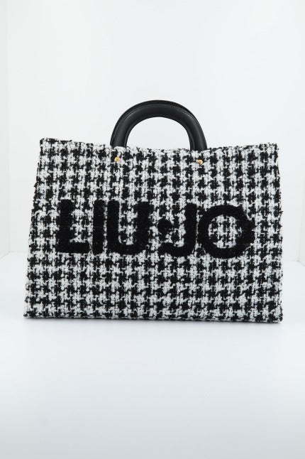 LIU-JO AF T en color NEGRO (1)