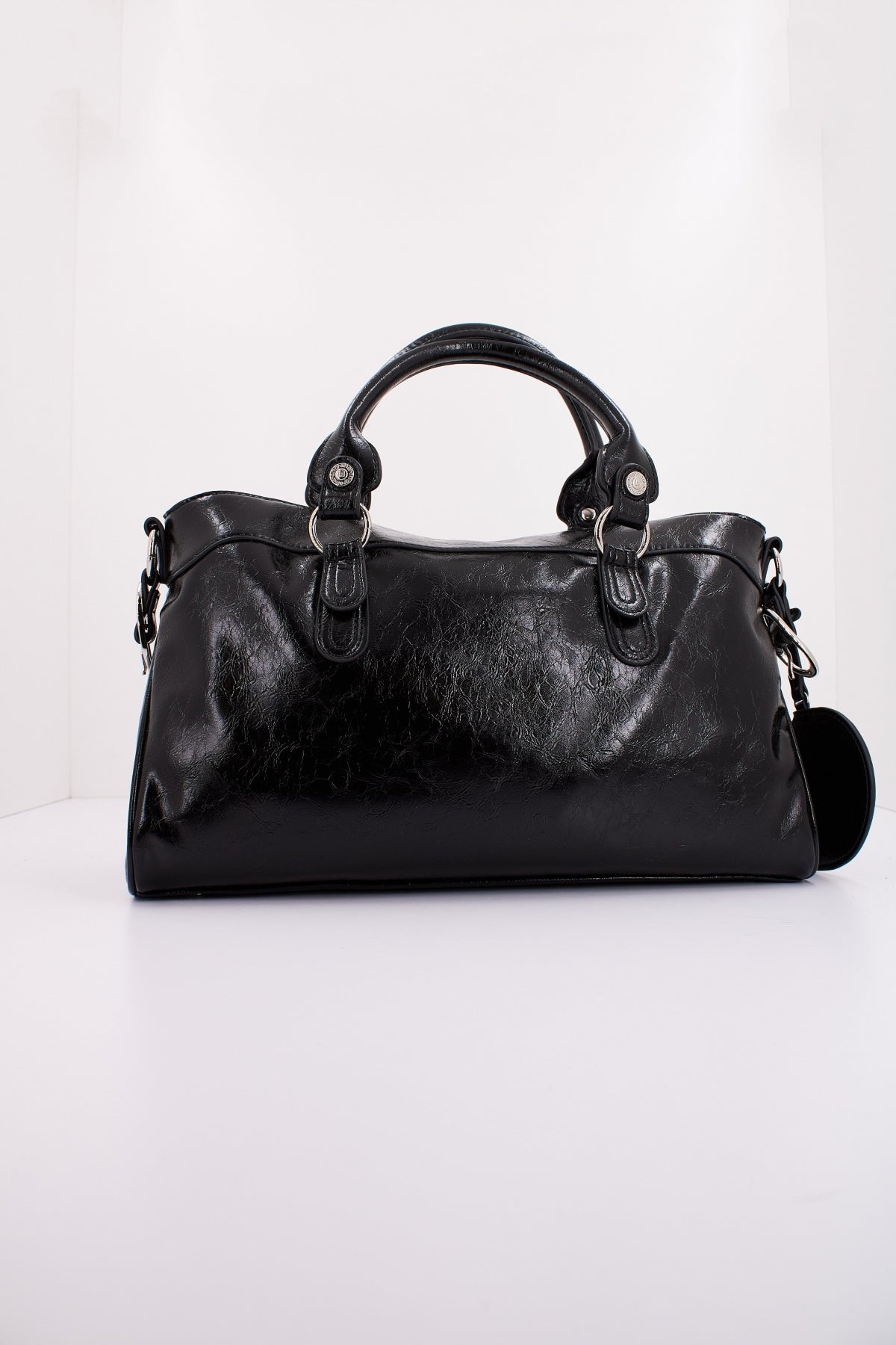 LIU-JO ECS M SATCHEL en color NEGRO (3)