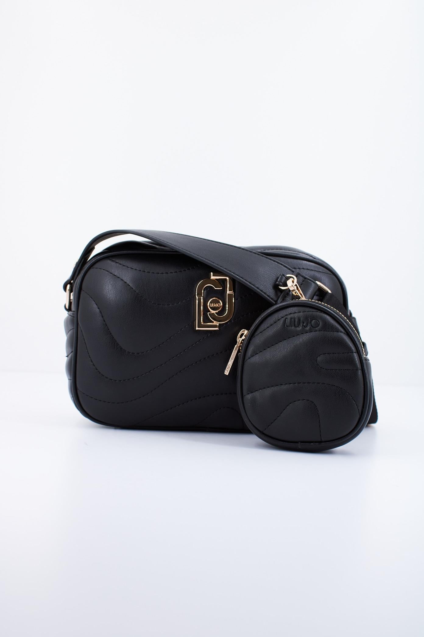 LIU-JO ECS M CAMERA CASE en color NEGRO (1)