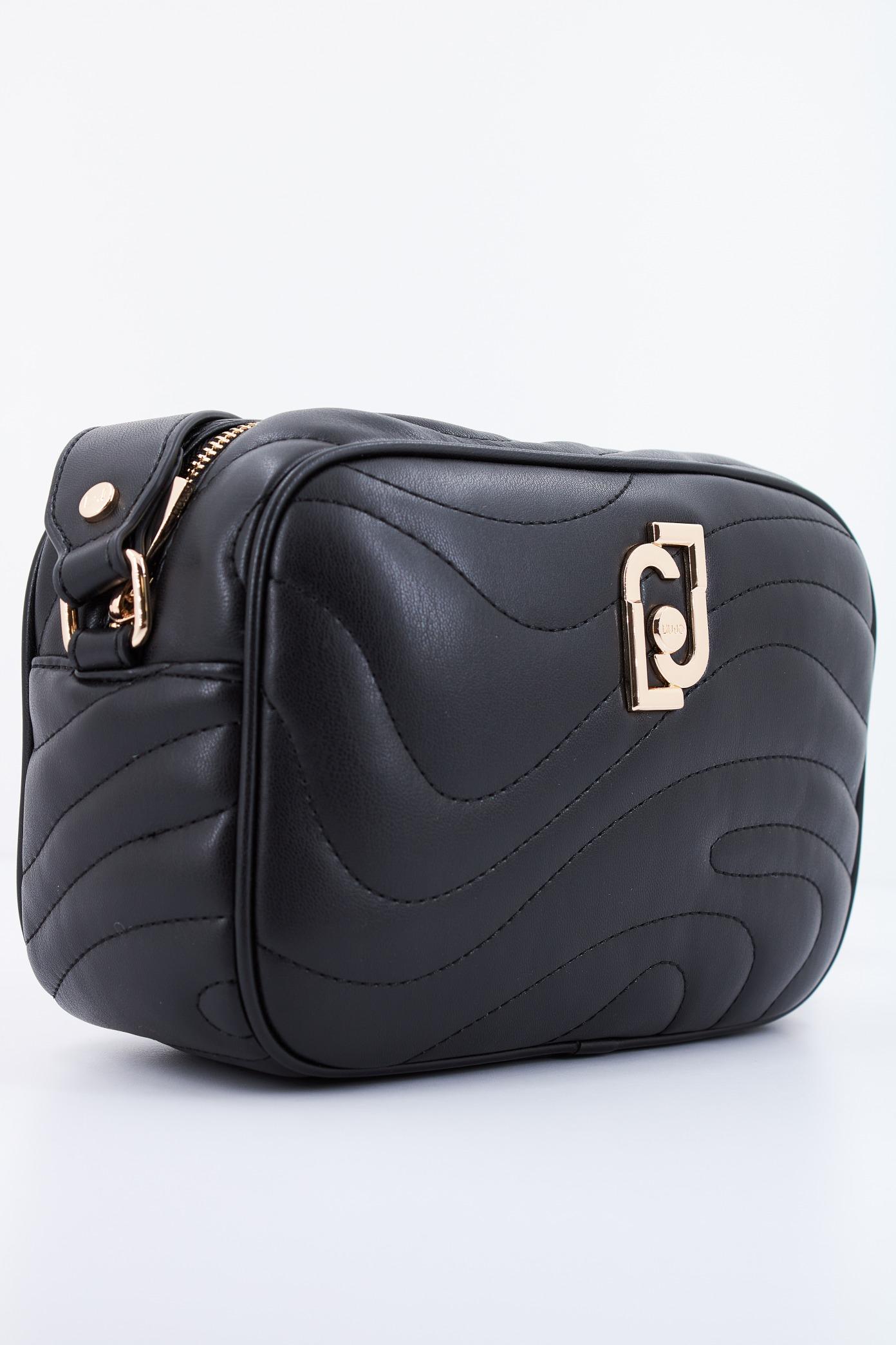 LIU-JO ECS M CAMERA CASE en color NEGRO (4)