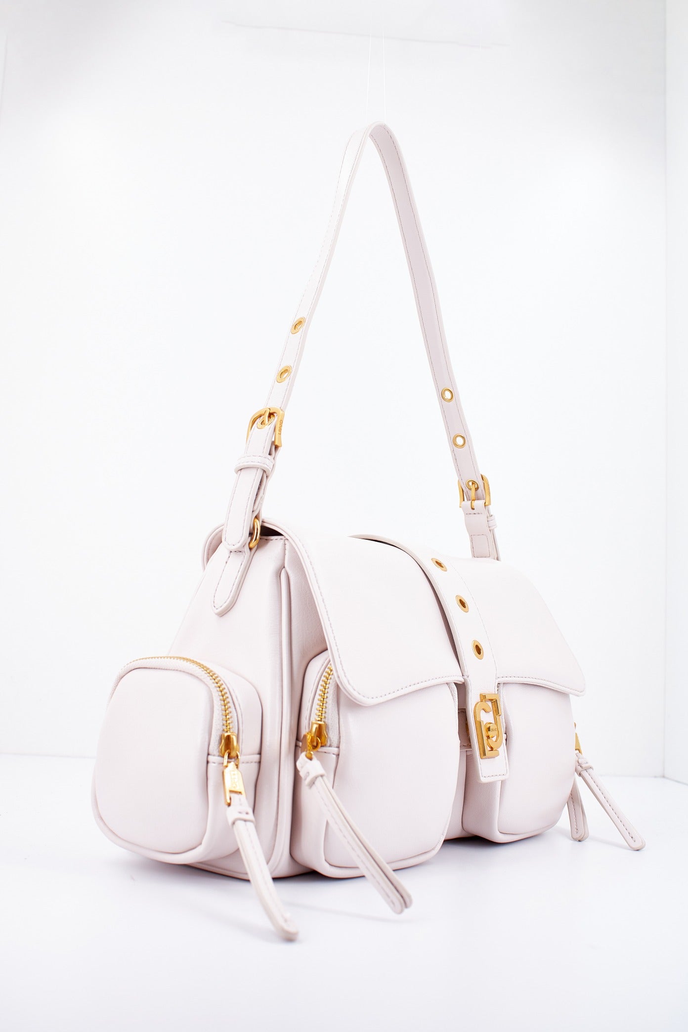 LIU-JO ECS M HOBO en color NUDE (3)