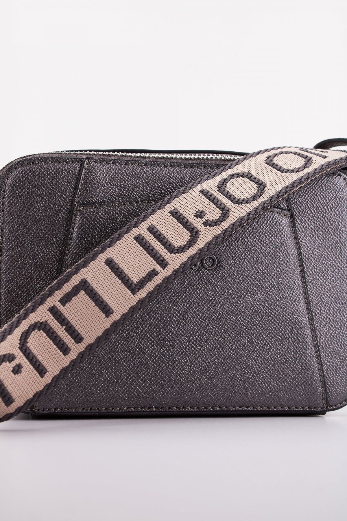 LIU-JO CROSS OVER en color GRIS (4)