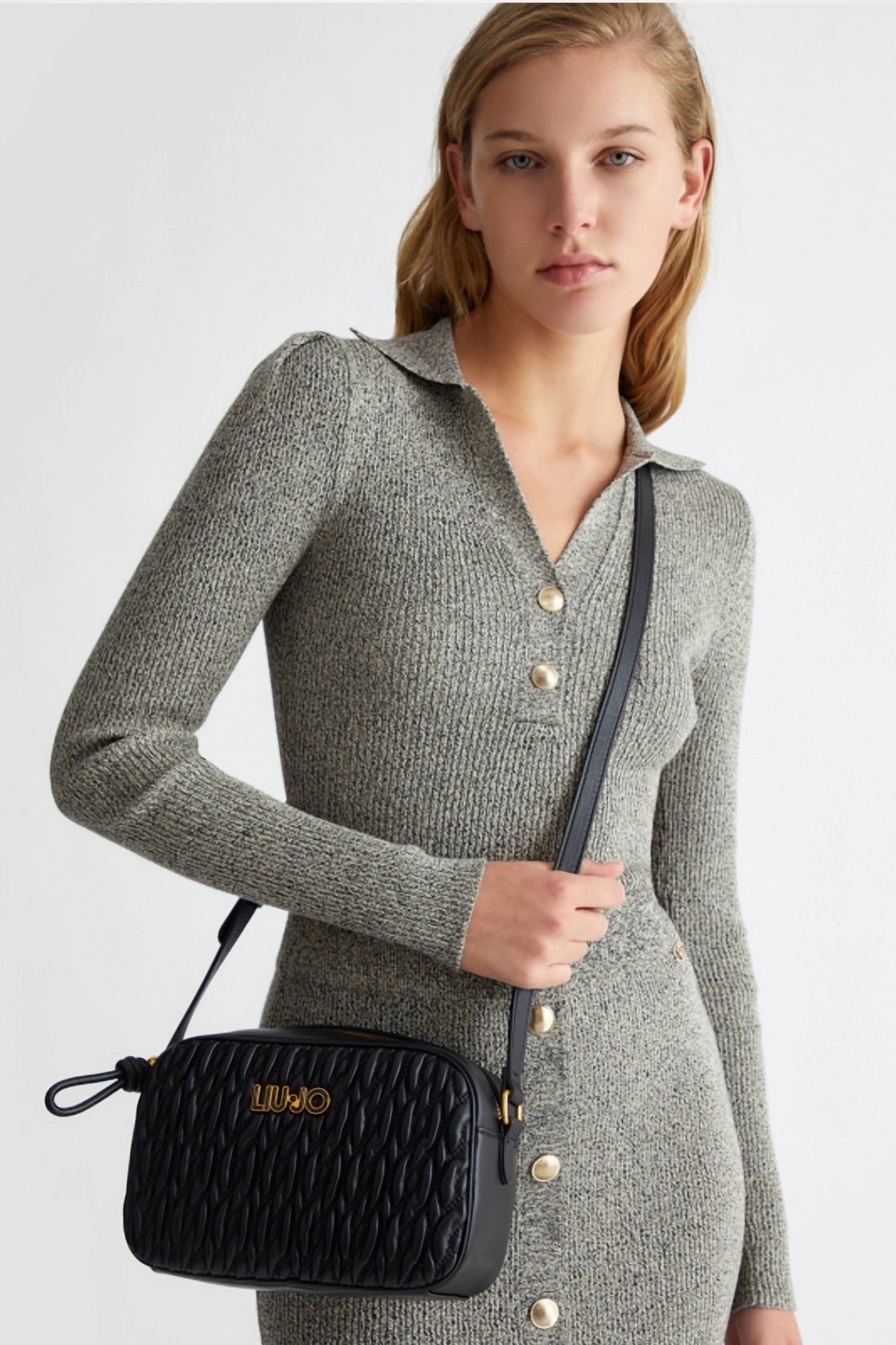 LIU-JO BRIEFCASE en color NEGRO (5)