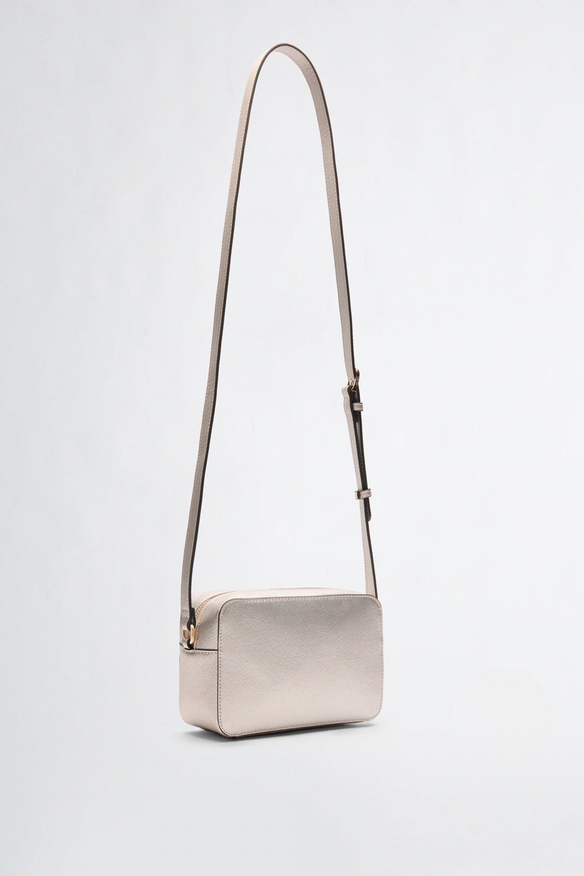 LIU-JO M CAMERA CASE en color PLATA (3)
