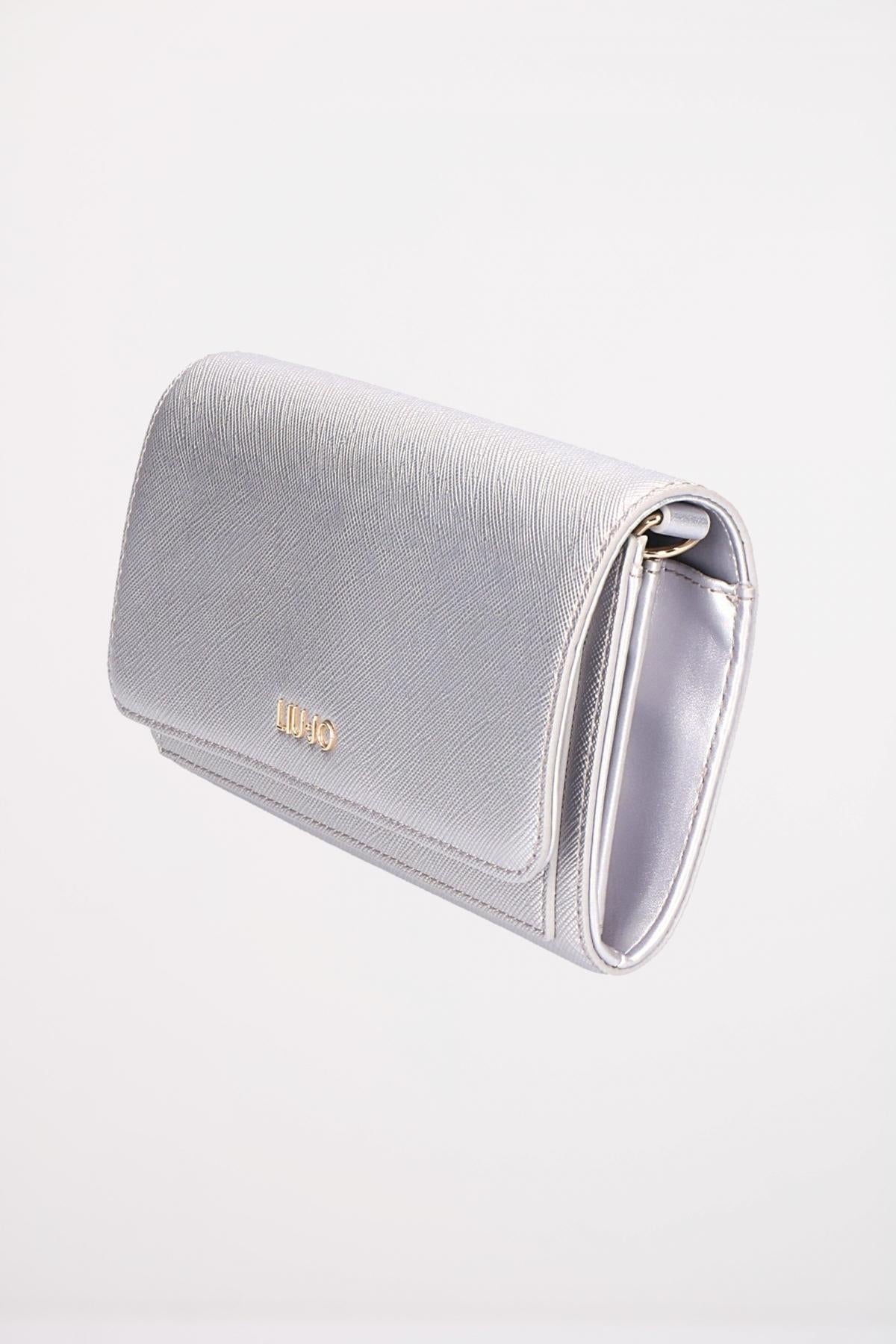 LIU-JO XL BIFOLD W CHAIN en color VIOLETA (2)