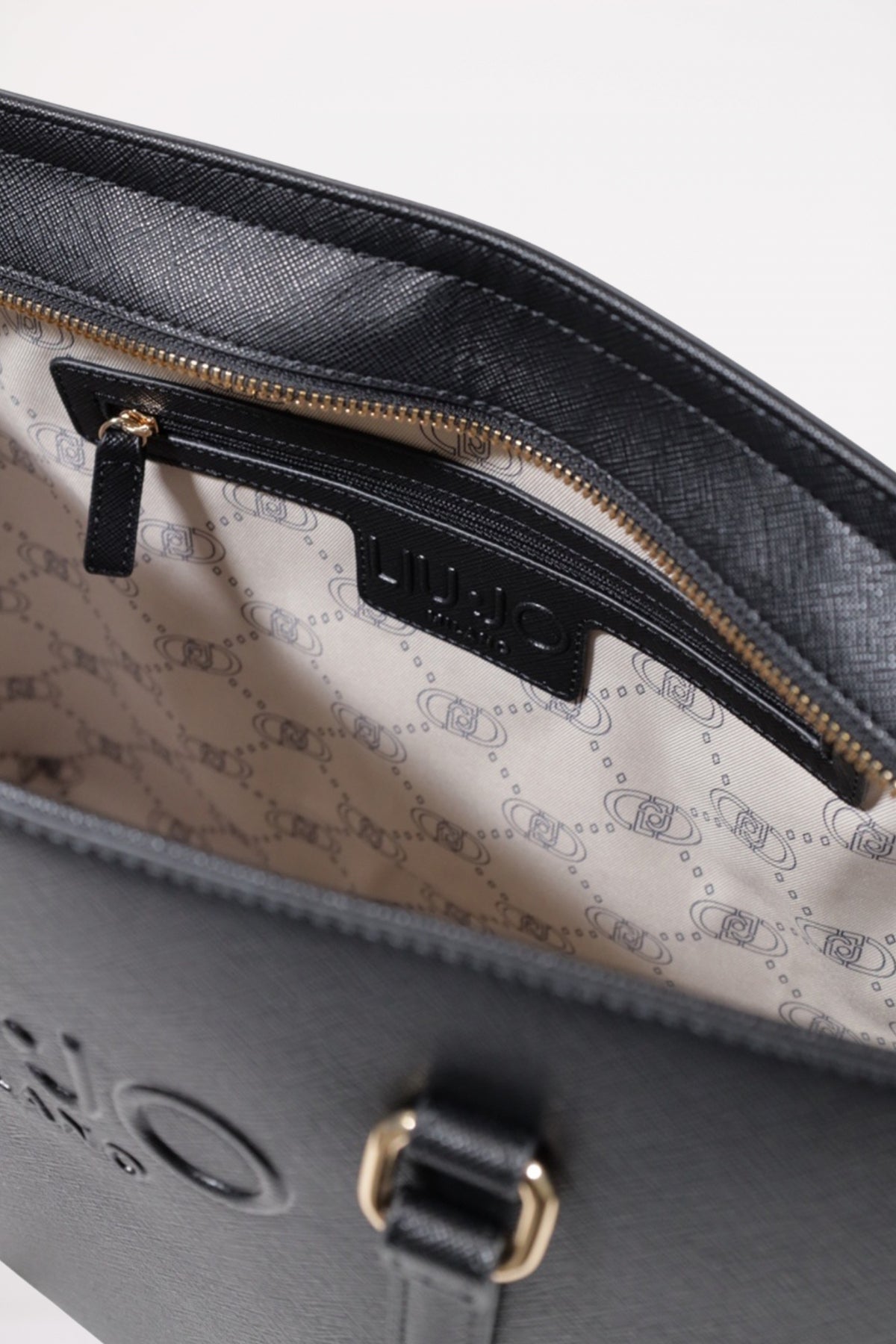 LIU-JO M TOTE en color NEGRO (4)
