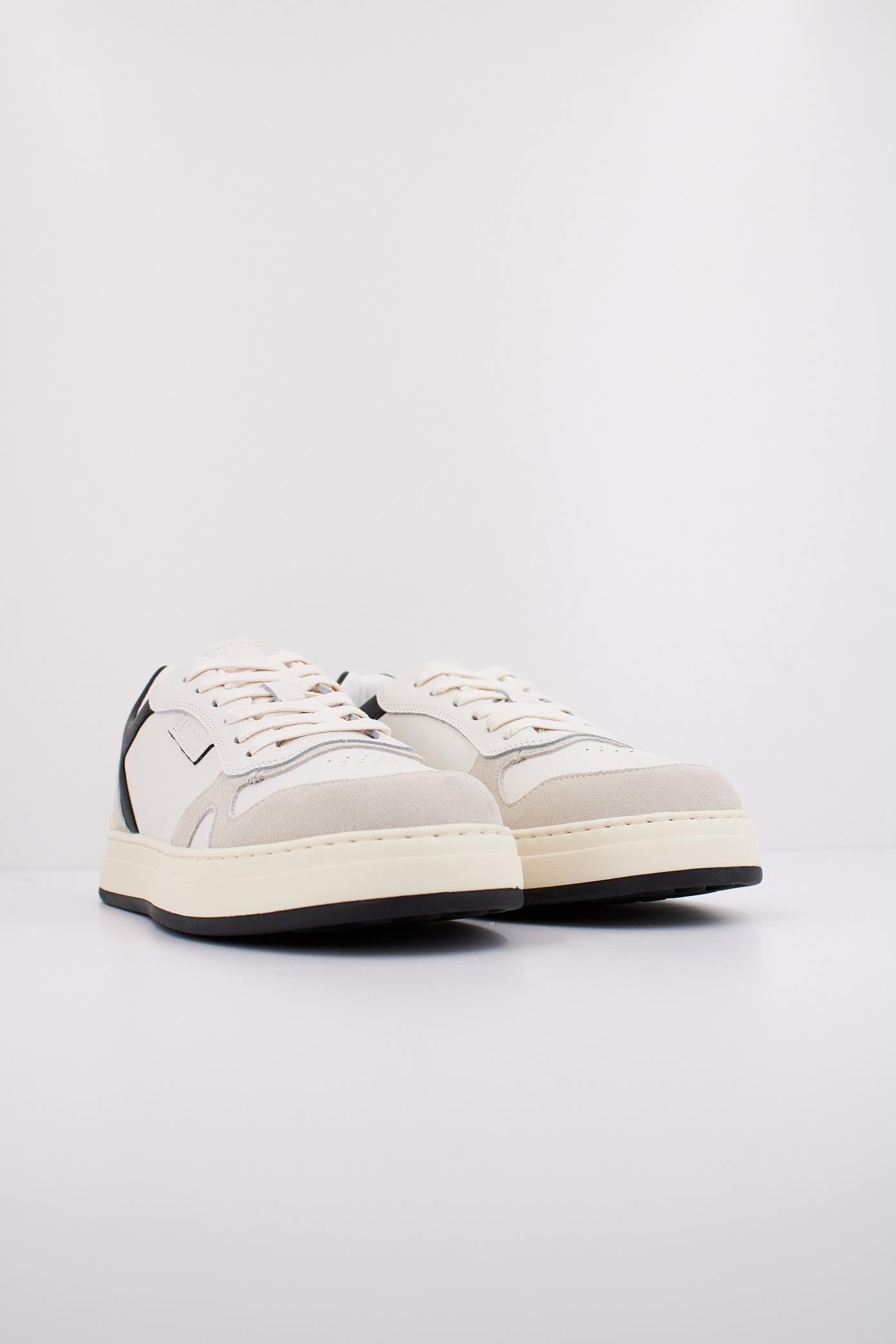 LIU-JO SUDE LEATH en color BLANCO (2)