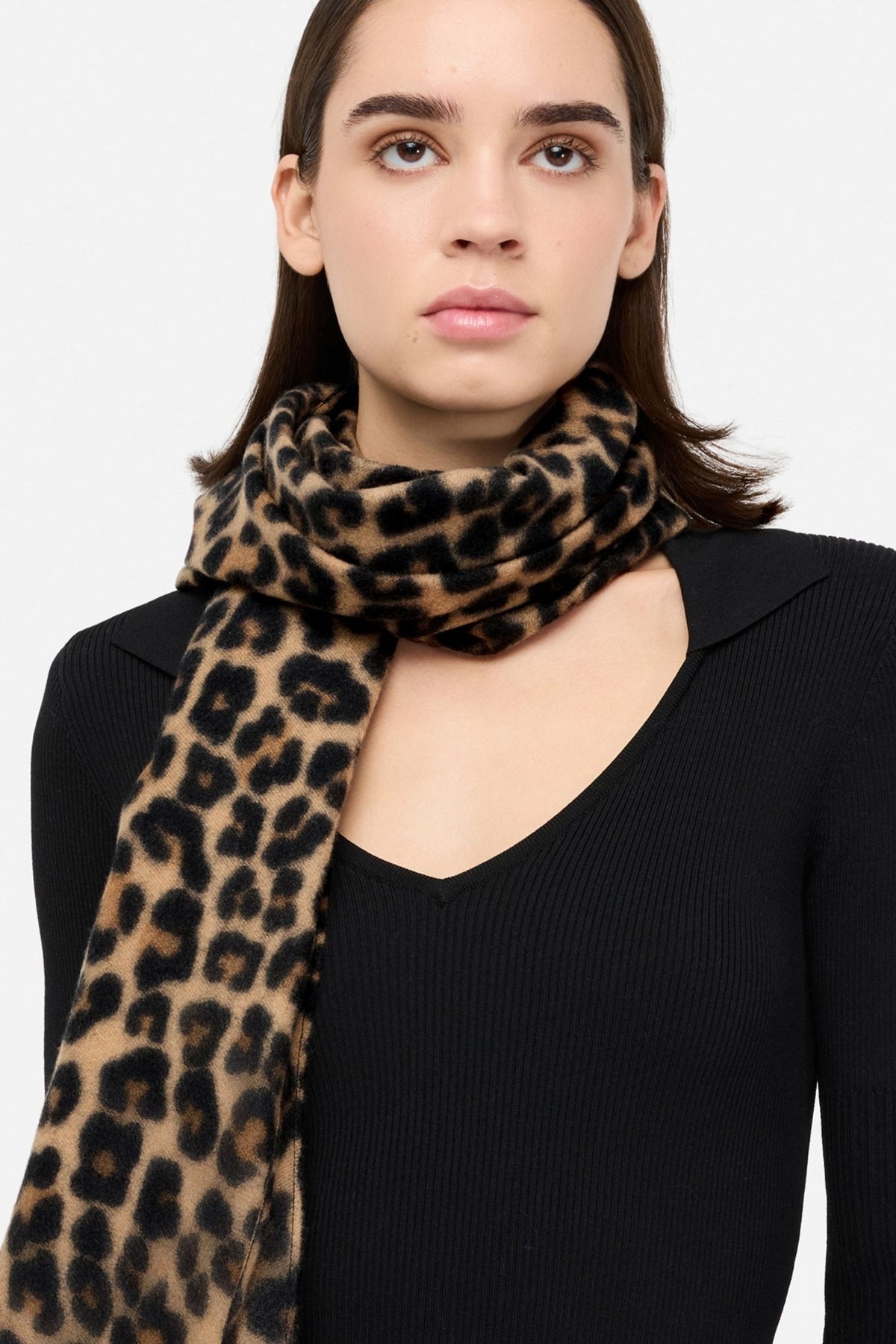 LIU-JO STOLA STAMPATA ANIMAL en color ANIMAL PRINT (4)