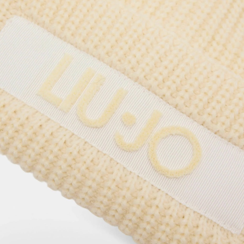 LIU-JO BEANIE LOGO en color BLANCO (6)