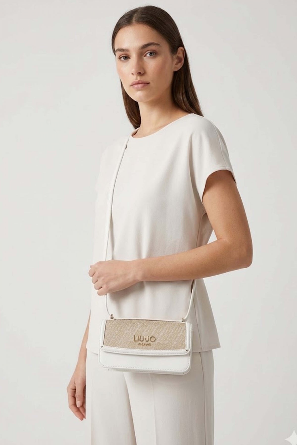 LIU-JO S CROSSBODY EAST WEST en color BEIS (1)