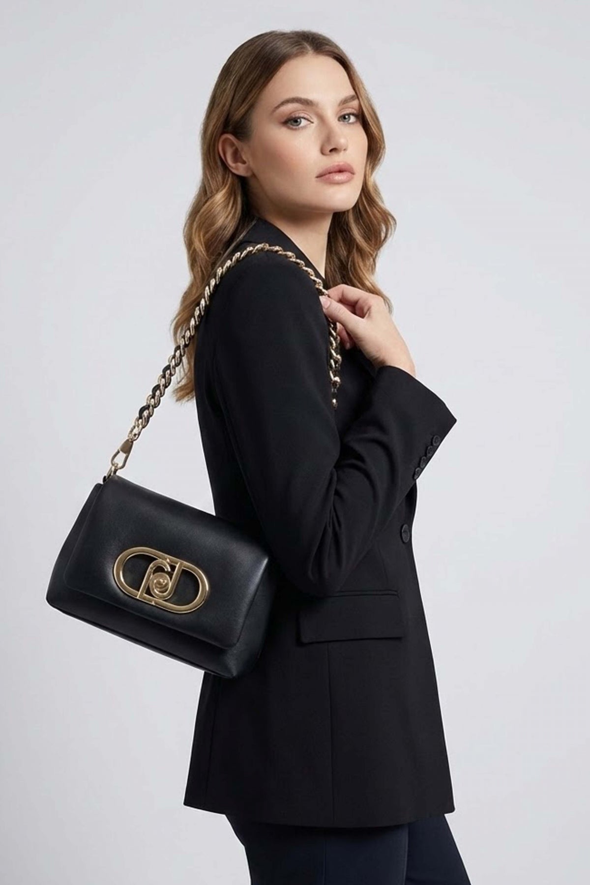 LIU-JO S CROSSBODY en color NEGRO (1)